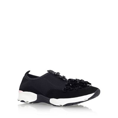 Black 'lullaby' flat lace up sneaker